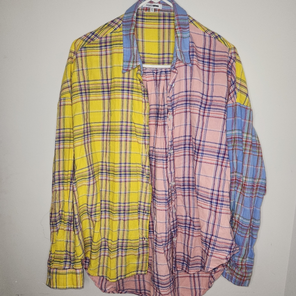 Fashion Nova plaid blouse